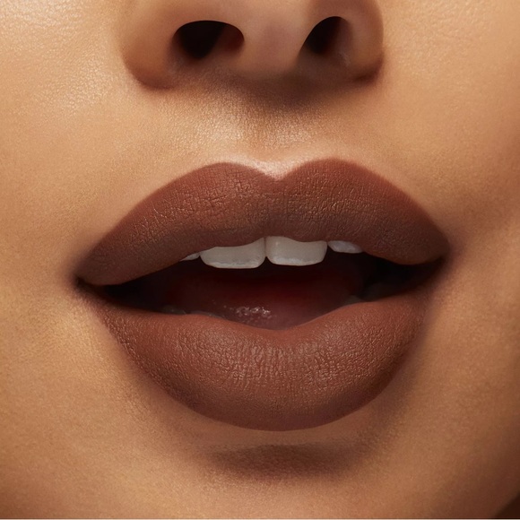 MAC ‘Posh’ Locked Kiss Ink Lipstick - Picture 4 of 9